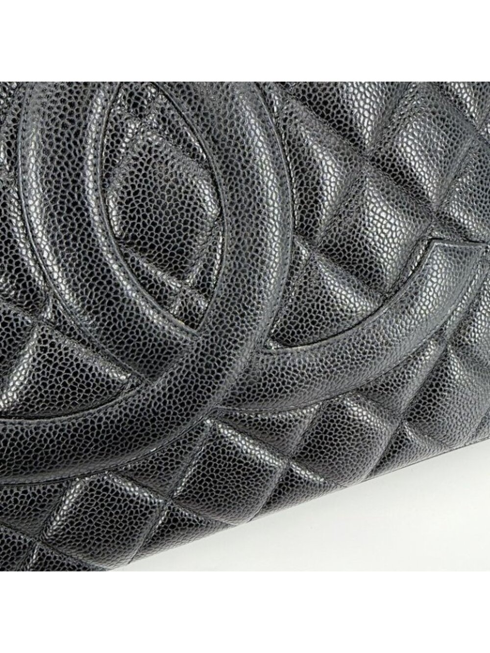 Chanel Tote Quilted Medallion Handbag Shoulder CC Logo - Picture 9 of 13